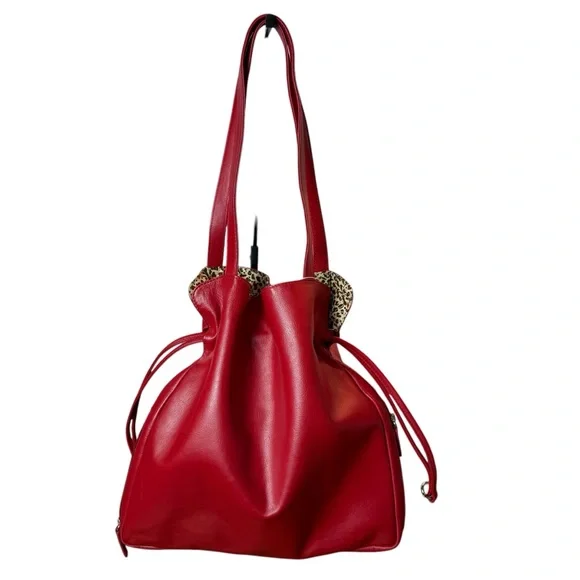 ILLI RED LEATHER TOTE BAG WITH LEOPARD PRINT LINING & MATCHING POUCH - Picture 2 of 8